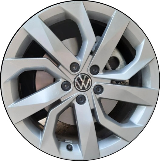Volkswagen Taos 2023-2024 powder coat silver 18x7 aluminum wheels or rims. Hollander part number ALY70102B, OEM part number 2GJ601025A8Z8.