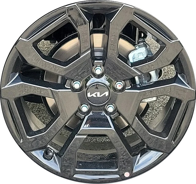 KIA Seltos 2024 powder coat black 18x7.5 aluminum wheels or rims. Hollander part number ALYKM079, OEM part number.