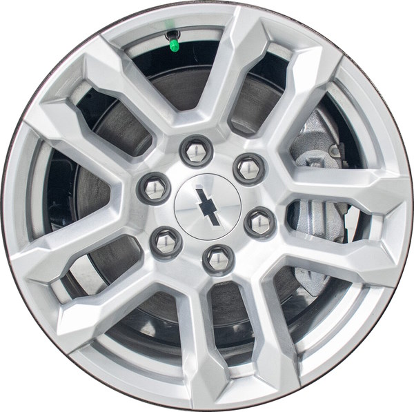 Chevrolet Silverado 1500 2022-2024 powder coat silver 18x8.5 aluminum wheels or rims. Hollander part number ALY14091, OEM part number 84604742 .