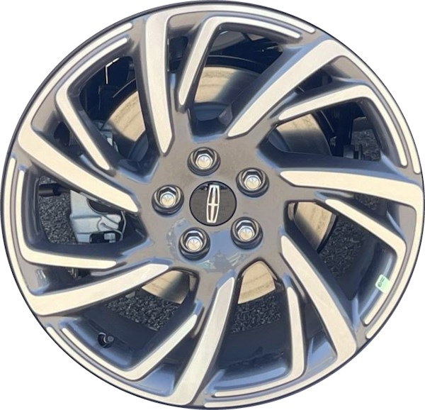 Lincoln Corsair 2023-2024 grey machined 18x7.5 aluminum wheels or rims. Hollander part number Not Yet Known, OEM part number Not Yet Known.