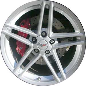 Chevrolet Corvette 2006-2008 powder coat silver 18x9.5 aluminum wheels or rims. Hollander part number ALY5090U20, OEM part number 9594355.