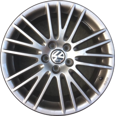 Volkswagen EOS 2012-2014 powder coat hyper silver 18x8 aluminum wheels or rims. Hollander part number ALY69923, OEM part number 3C0071498V7U.