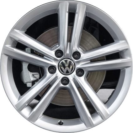 Volkswagen Passat 2012-2015 powder coat silver 18x8 aluminum wheels or rims. Hollander part number ALY69929, OEM part number 561601025C8Z8.