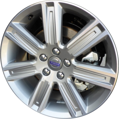Volvo XC60 2016-2017 silver or black machined 18x7.5 aluminum wheels or rims. Hollander part number ALY70416U, OEM part number 314393026, 314546292.