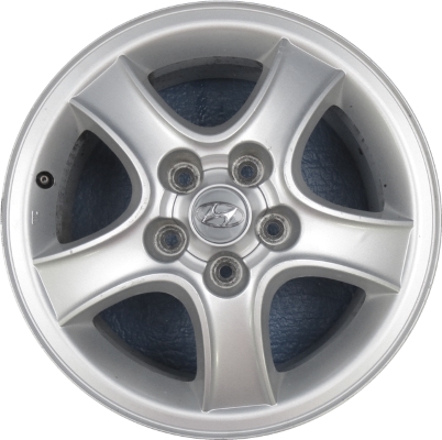 Hyundai Santa Fe 2001-2004 powder coat silver 16x6.5 aluminum wheels or rims. Hollander part number ALY70690, OEM part number 5291026200, 52910266250.