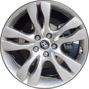 Hyundai Veracruz 2012 powder coat hyper silver 18x7 aluminum wheels or rims. Hollander part number ALY70823, OEM part number 529103J450.