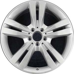 Mercedes-Benz ML250 2015, ML350 2012-2015 powder coat silver 19x8 aluminum wheels or rims. Hollander part number 85241/85388, OEM part number 1664010702.
