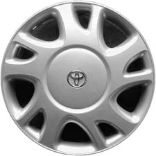 Toyota Solara 1999-2001, Plastic 5 Double Spoke, Single Hubcap or Wheel Cover For 15 Inch Steel Wheels. Hollander Part Number H61101.